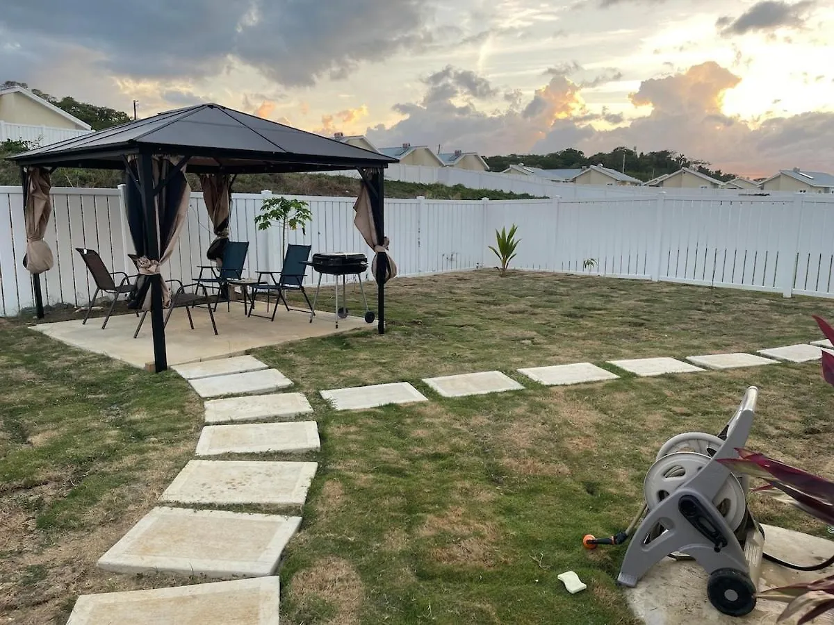 Royal Oasis Villa Lucea 0*,  Jamaica